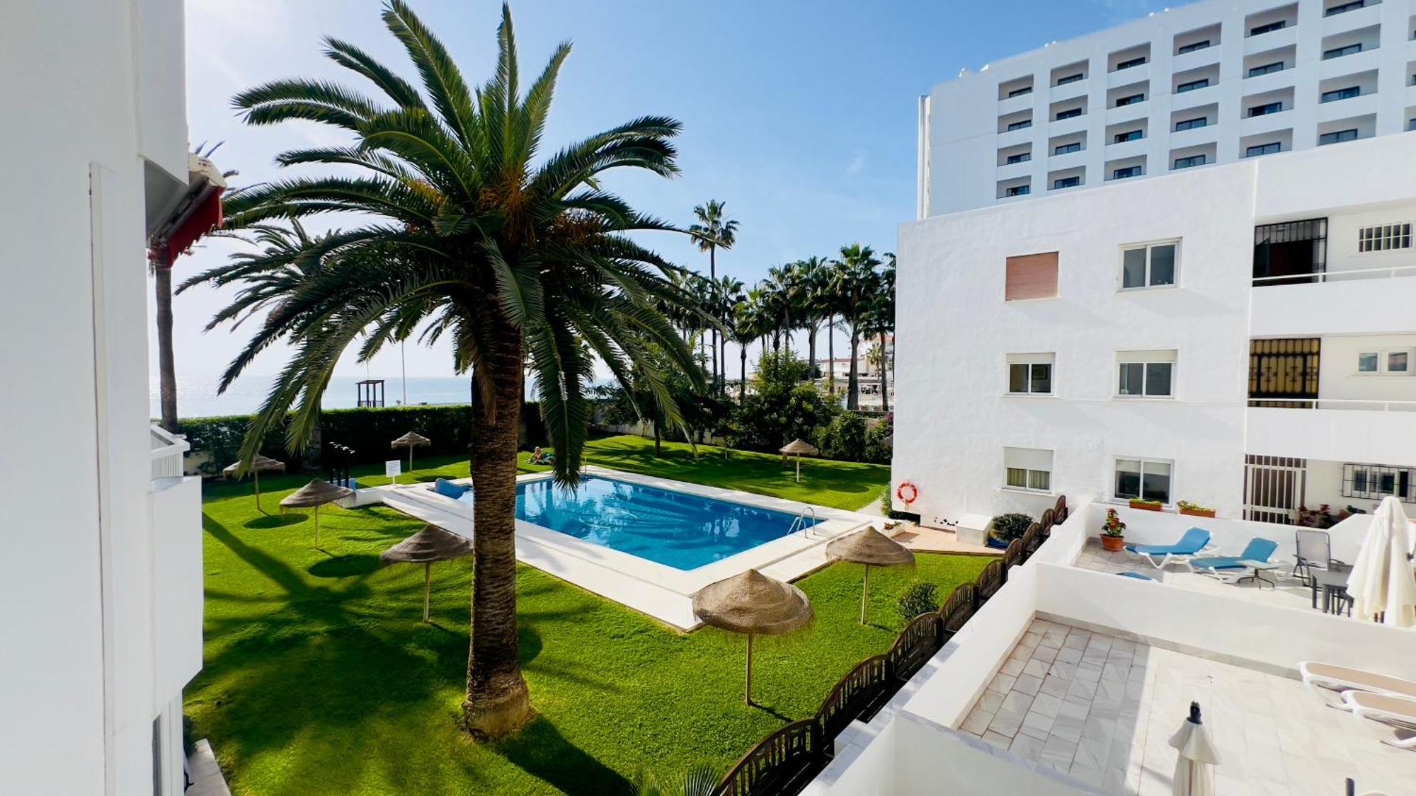דירות נרחה Torresol Sea View מראה חיצוני תמונה